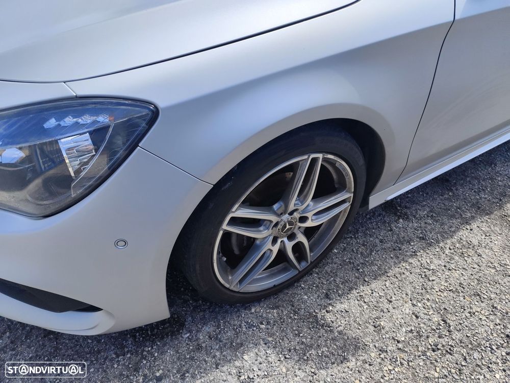 Mercedes-Benz CLA 200 d Urban - 8