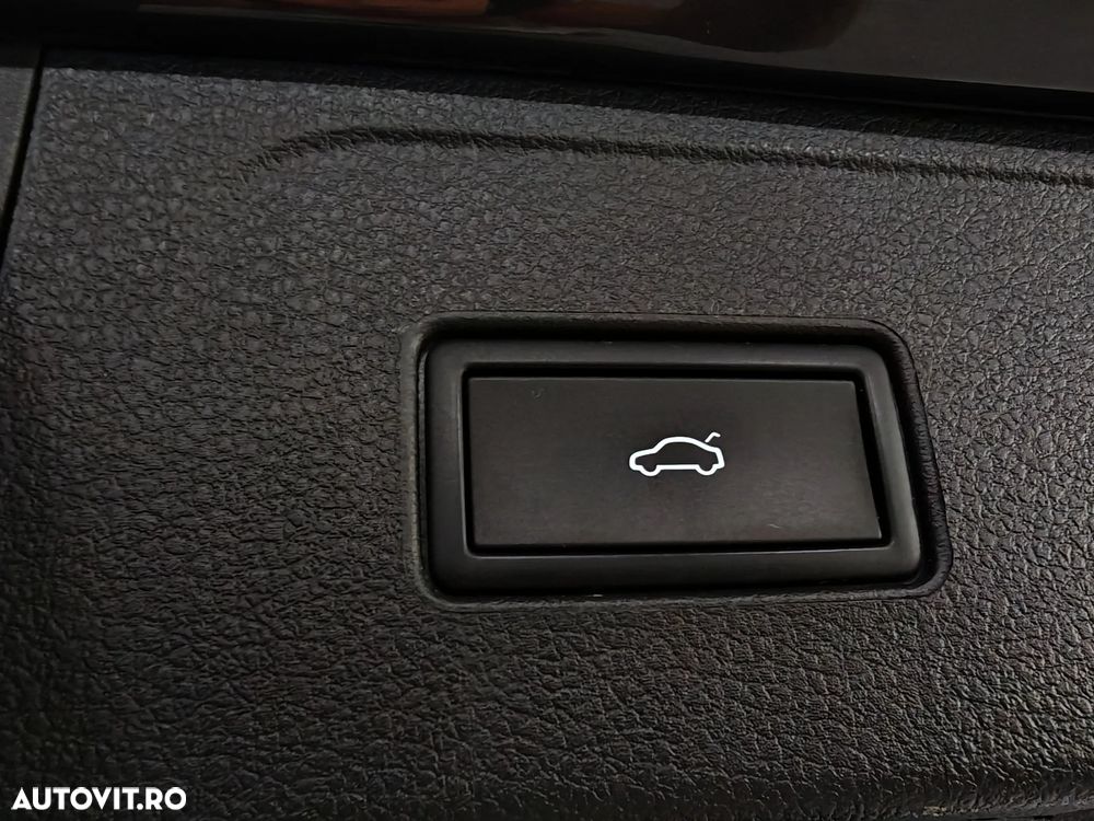 Volkswagen Passat 2.0 TDI SCR DSG Business - 28