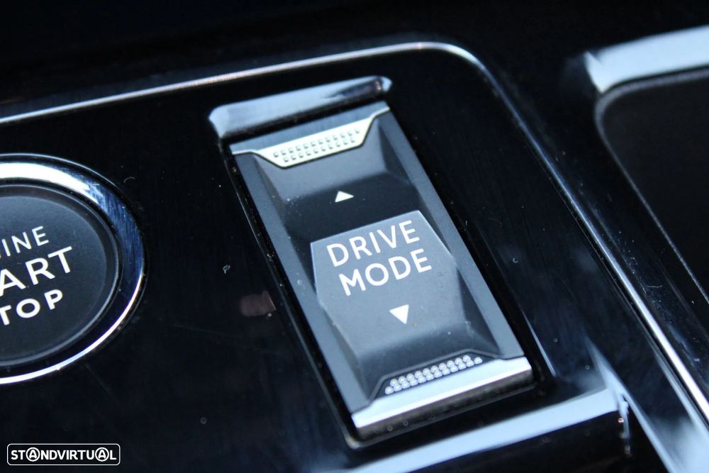 Peugeot 3008 1.6 Hybrid4 Allure e-EAT8 - 24