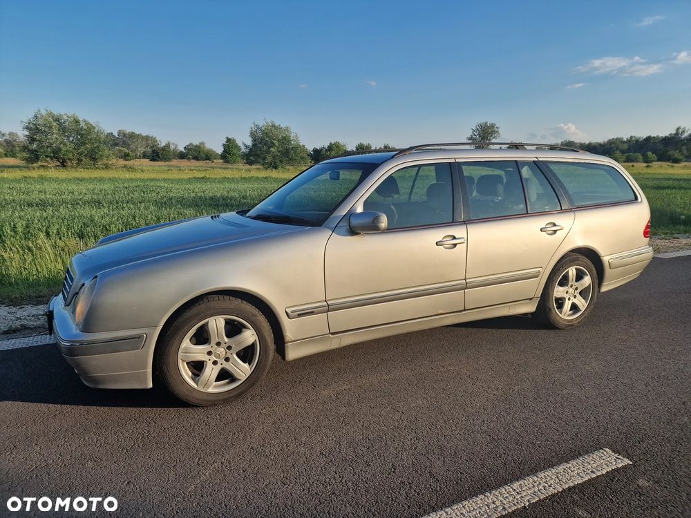 Mercedes-Benz Klasa E - 5