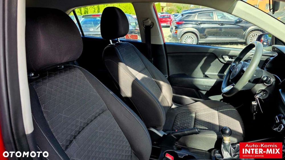 Kia Rio - 21