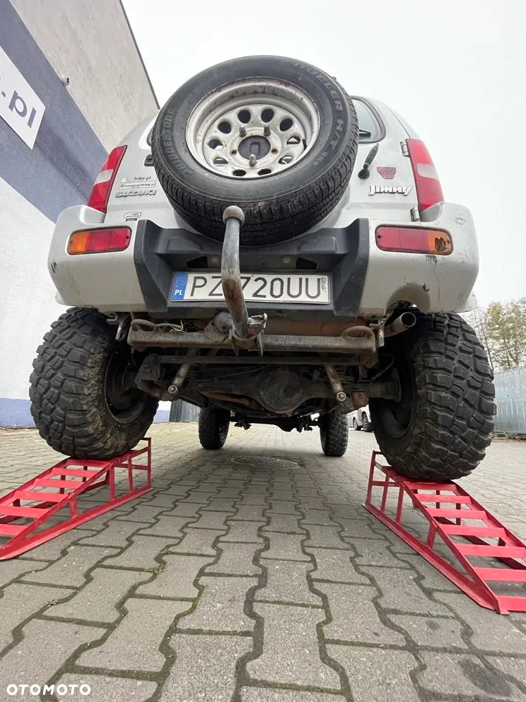 Suzuki Jimny - 21