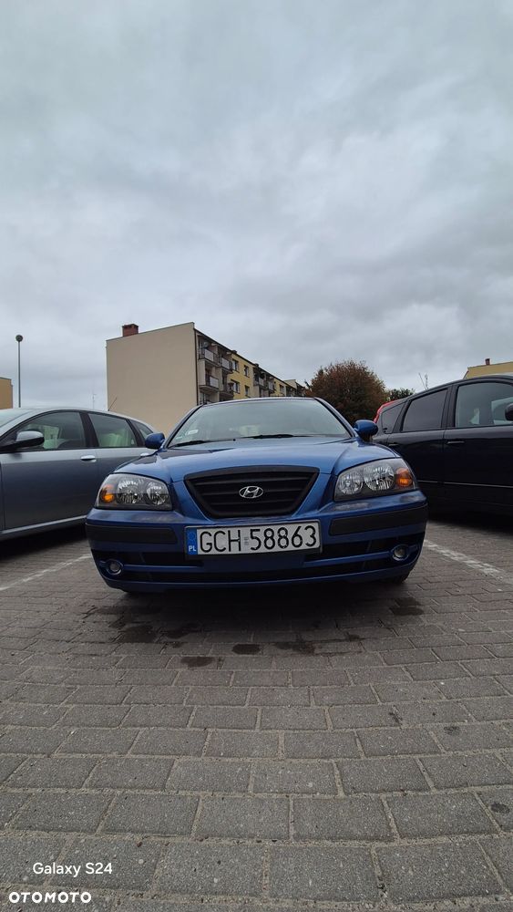 Hyundai Elantra - 9