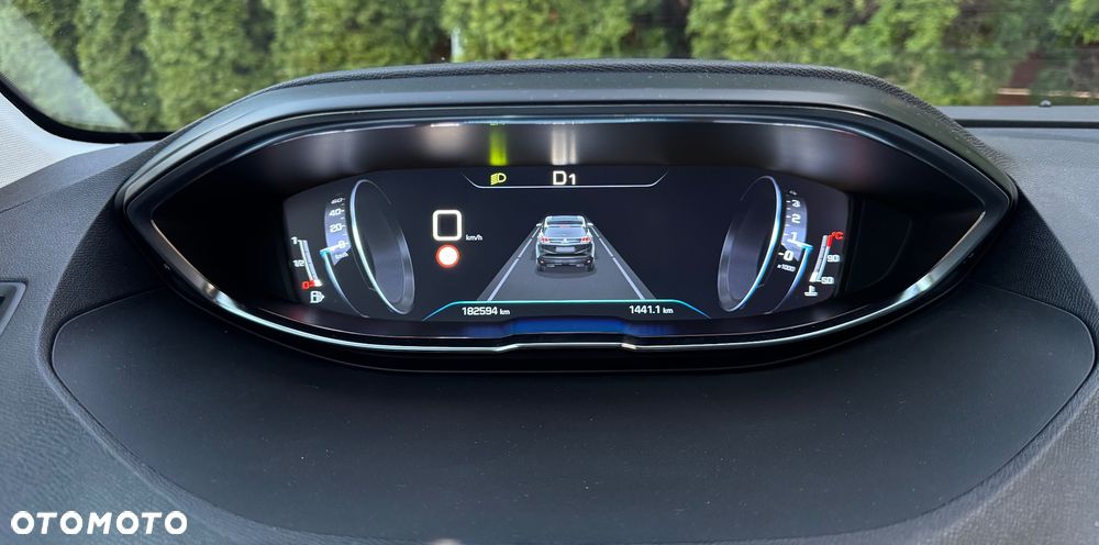 Peugeot 3008 1.5 BlueHDi Active S&S EAT8 - 20