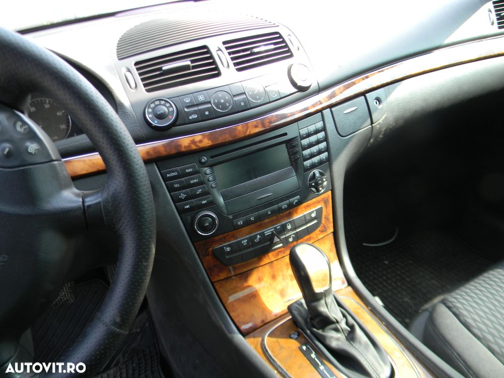 Dezmembrari  Mercedes-Benz E-CLASS (W211)  2002  > 2009 E 220 T CDI ( - 9