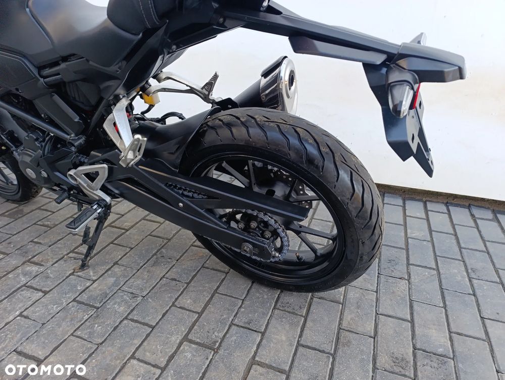 Honda CB - 17