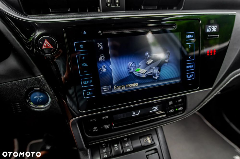 Toyota Auris Hybrid 135 Premium - 22