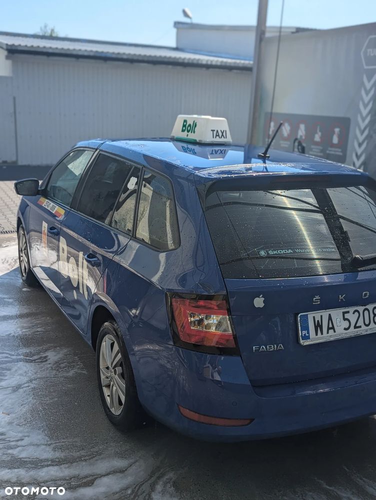 Skoda Fabia 1.0 Ambition - 4