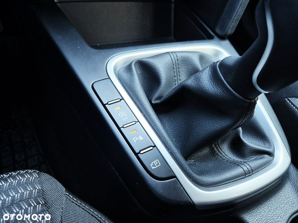 Kia Ceed 1.5 T-GDI M - 38