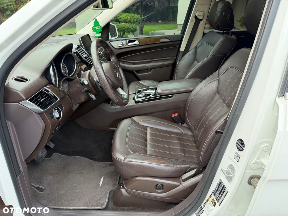 Mercedes-Benz GLE - 14