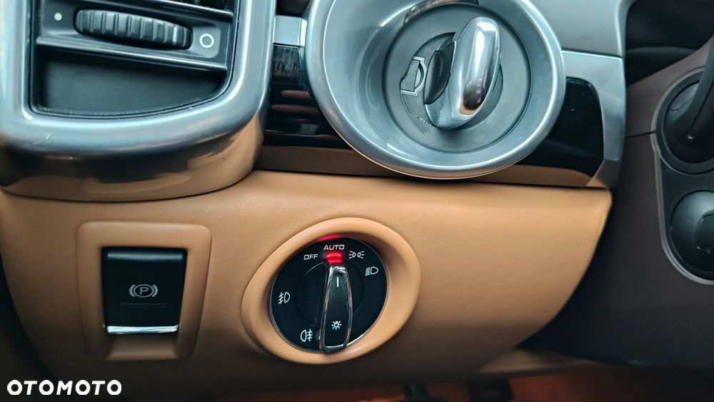 Porsche Cayenne Diesel Platinum Edition - 27