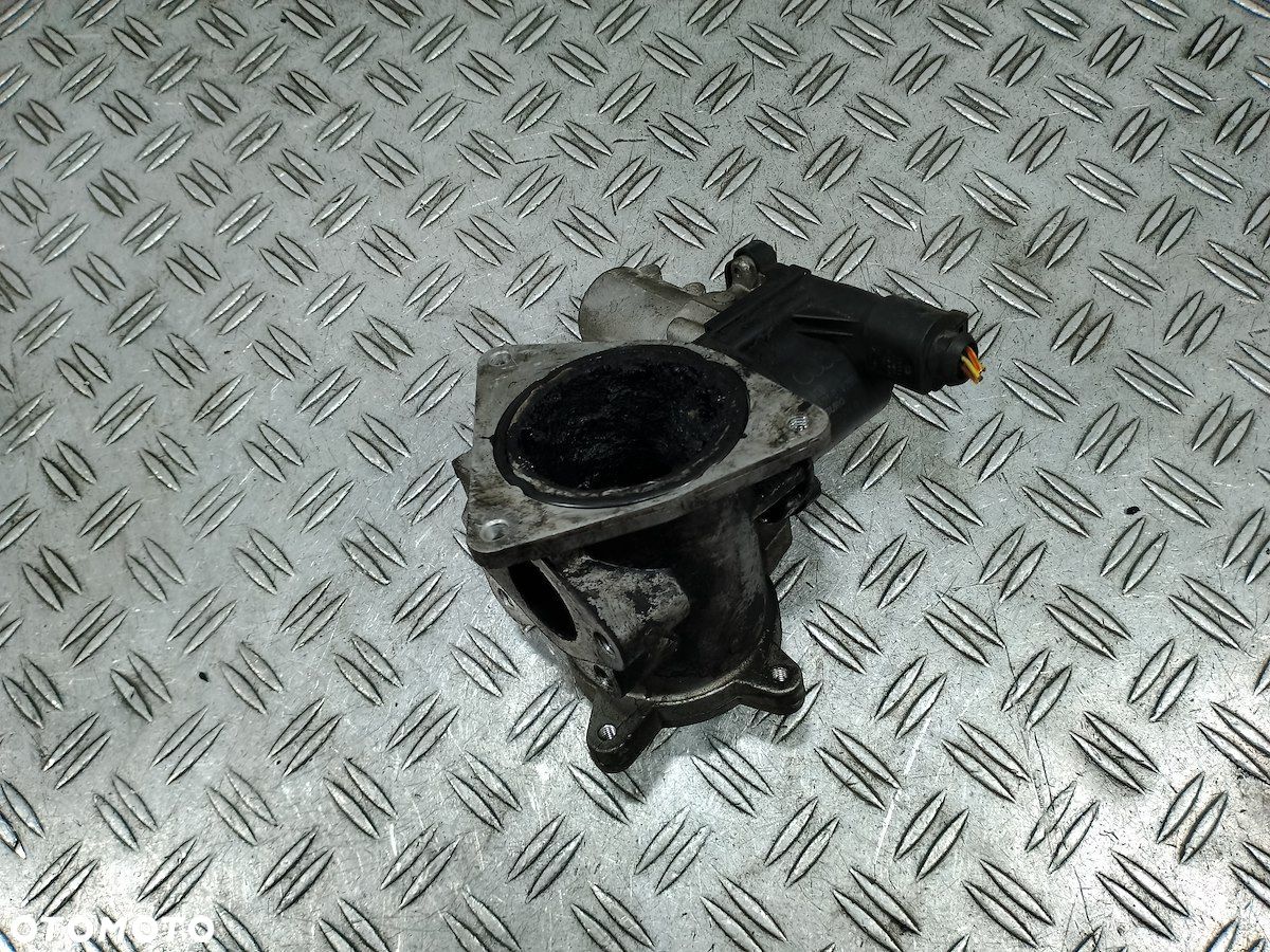 ZAWÓR EGR VW CRAFTER 076131501B 2.5 tdi - 1