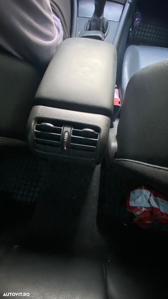 Mercedes-Benz C 270 T CDI Avantgarde - 8