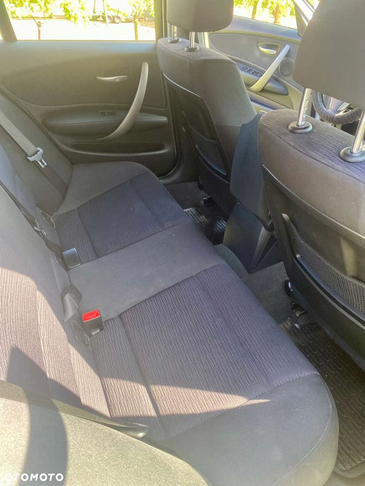 BMW Seria 1 - 17