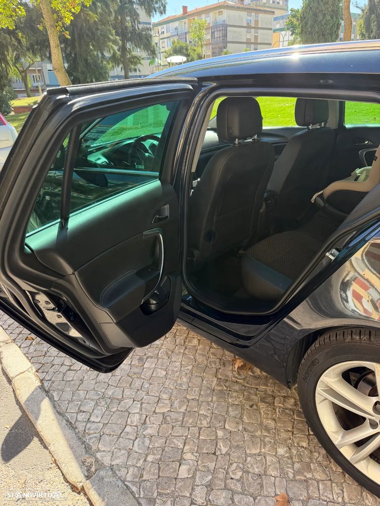 Opel Insignia Sports Tourer - 15