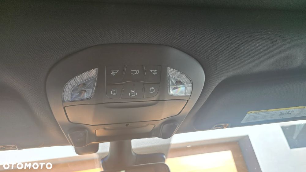 Chrysler Pacifica - 20