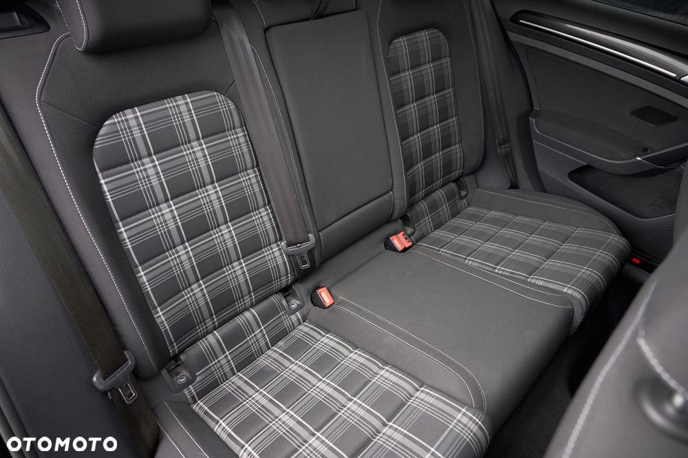 Volkswagen Golf VII 2.0 TDI BMT GTD - 29
