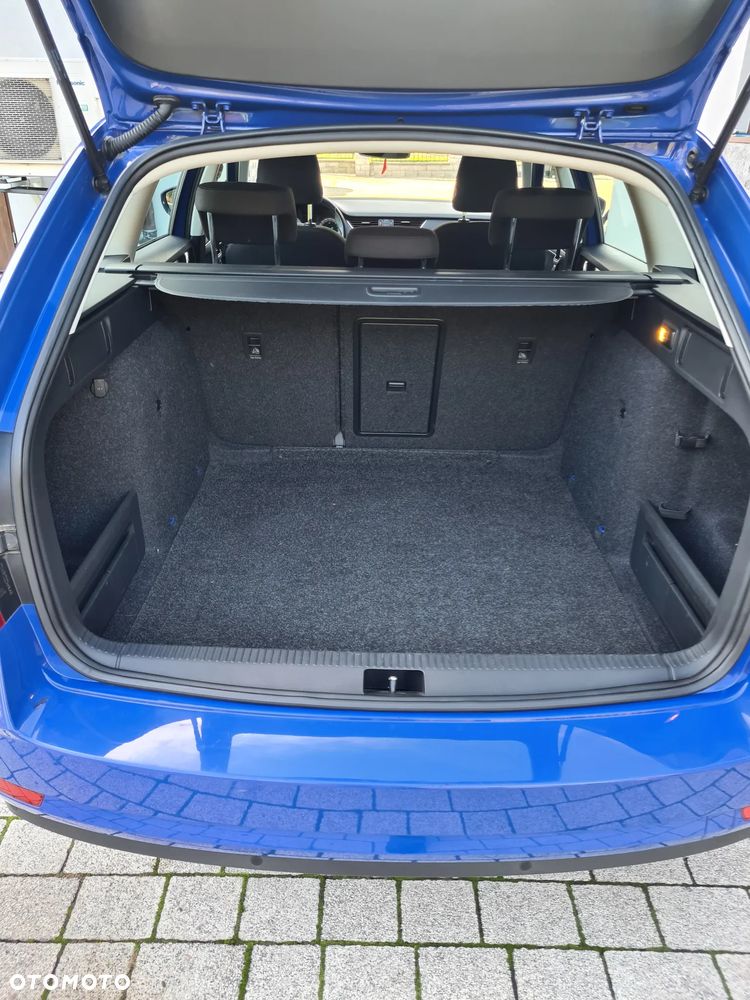 Skoda Octavia 1.6 TDI DSG Premium Edition - 18