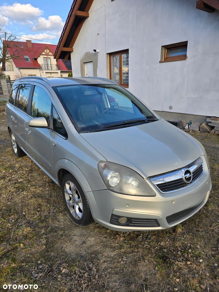 Opel Zafira 1.9 CDTI Cosmo - 2