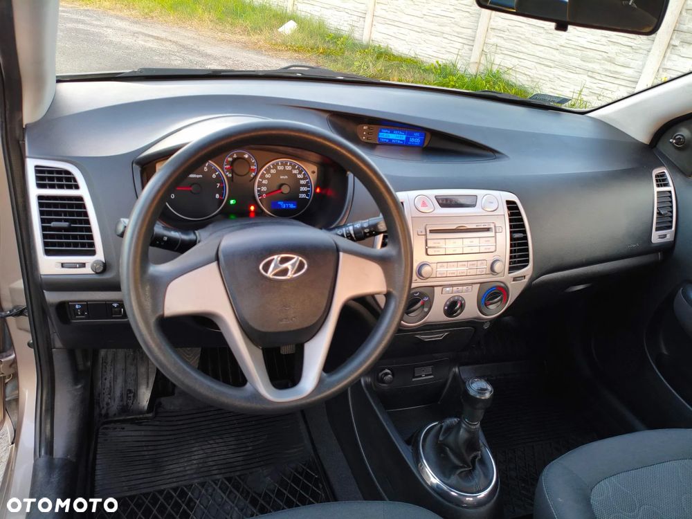 Hyundai i20 1.2 Classic + - 5