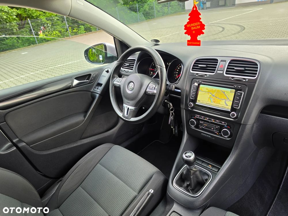 Volkswagen Golf - 18