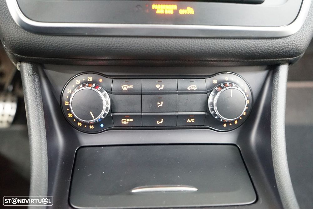 Mercedes-Benz CLA 220 - 33