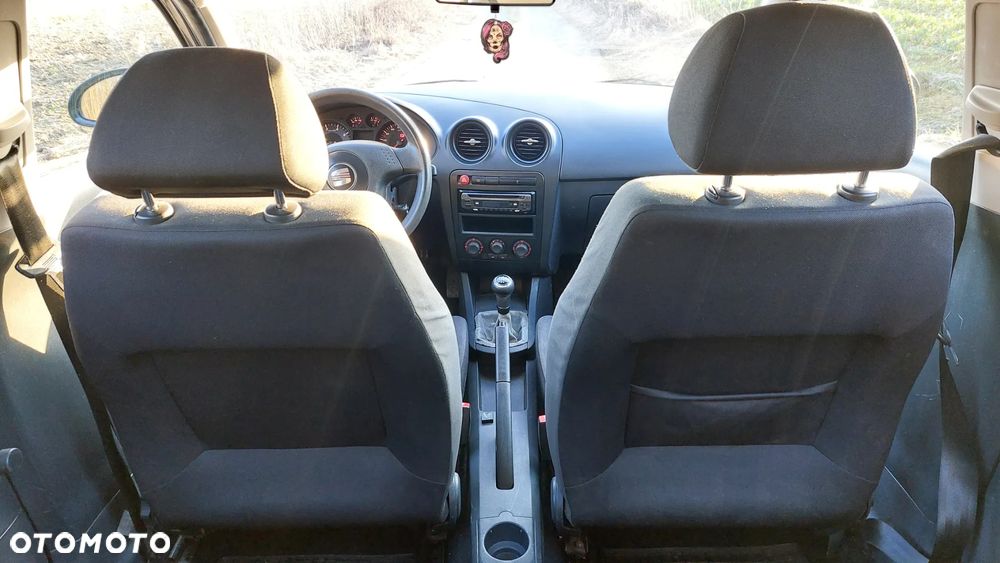 Seat Ibiza 1.4 16V Reference - 11