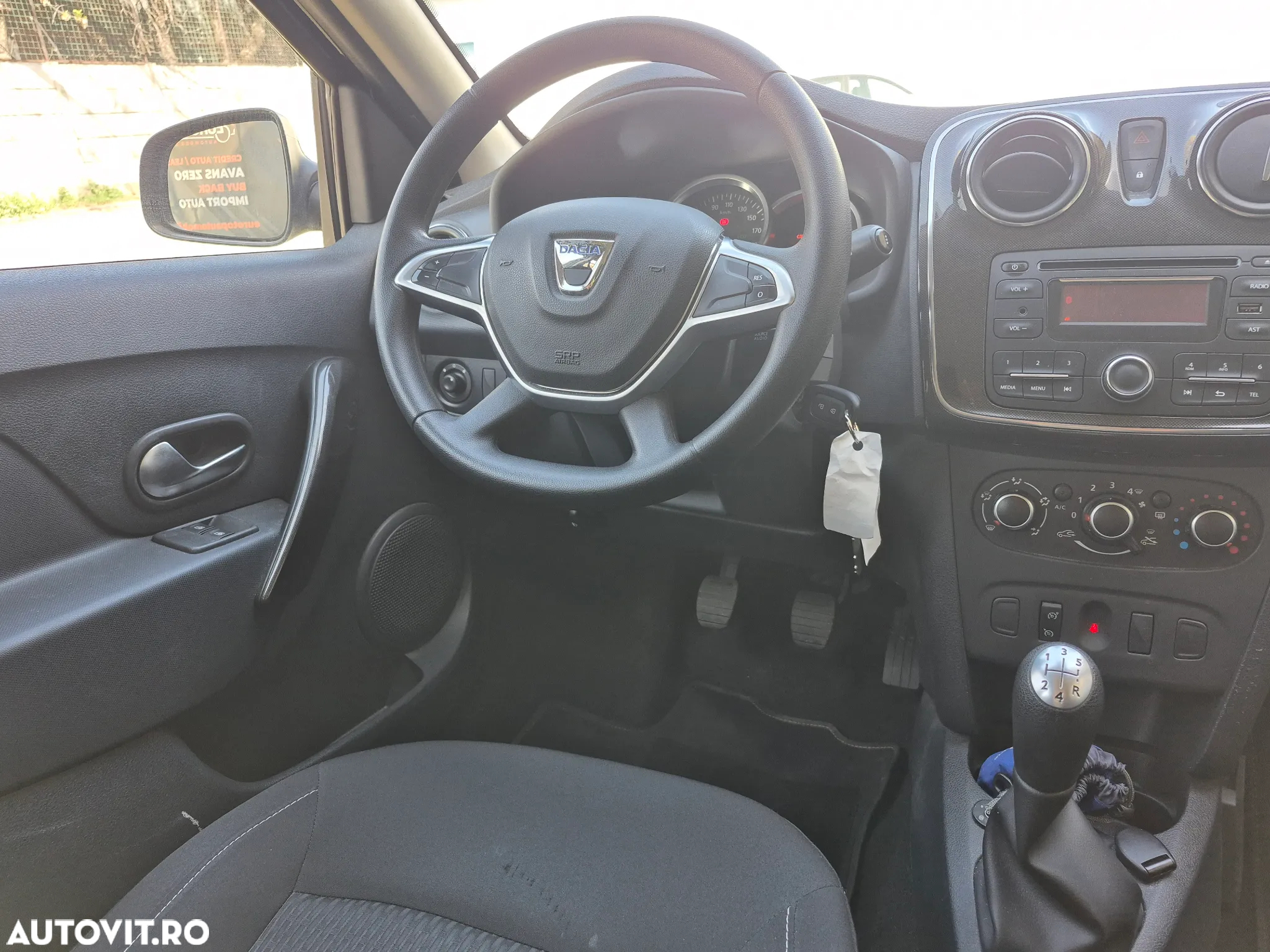 Dacia Sandero 0.9 90CP Laureate - 15