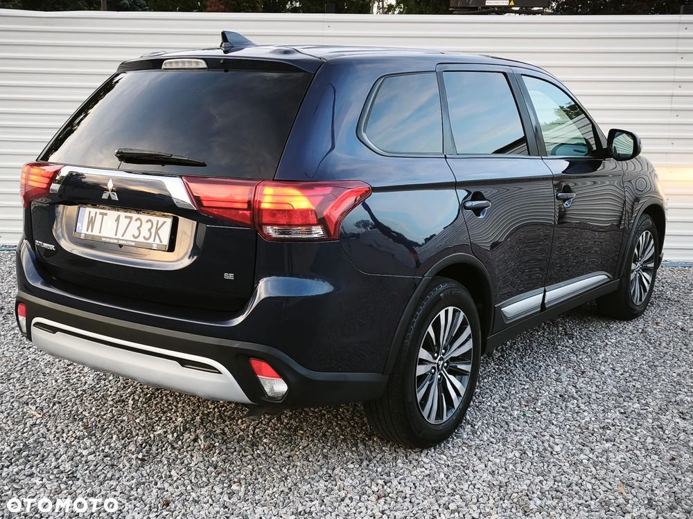 Mitsubishi Outlander - 13