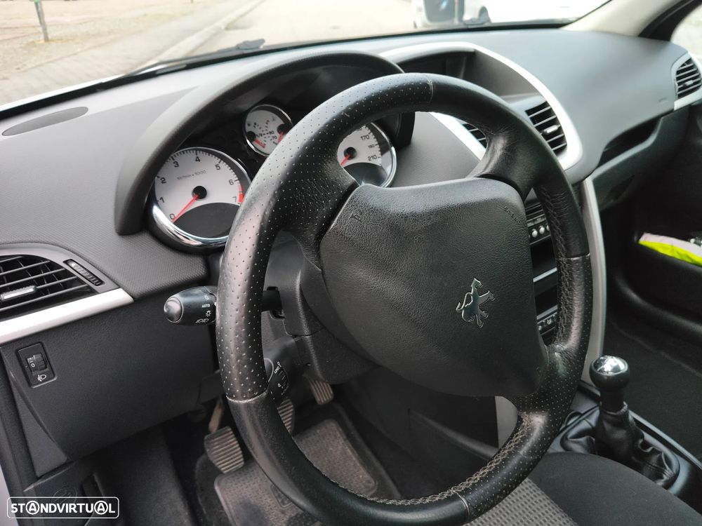 Peugeot 207 SW 1.4 Sport - 19