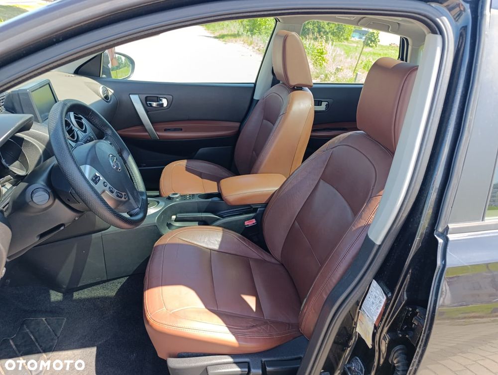 Nissan Qashqai 2.0 dCi 4x4 Tekna - 9