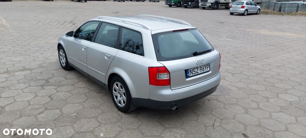 Audi A4 Avant - 8