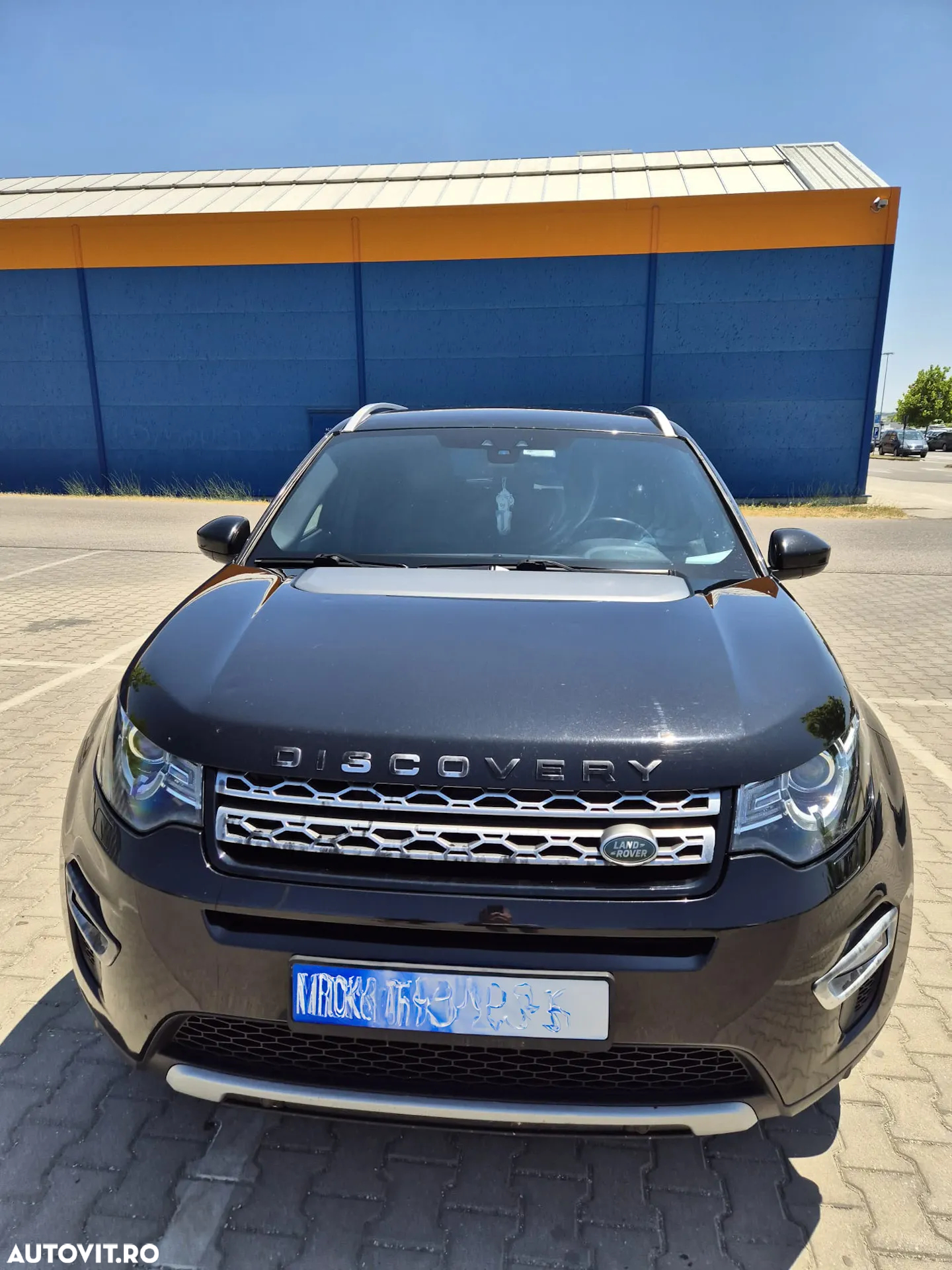 Land Rover Discovery Sport - 10