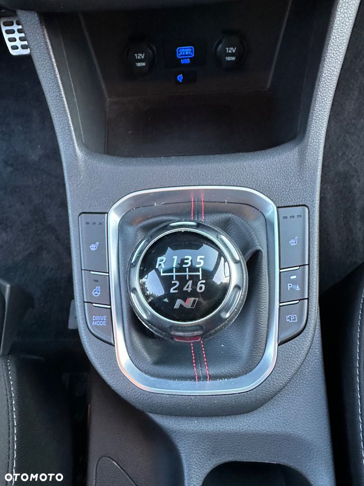 Hyundai i30 - 16