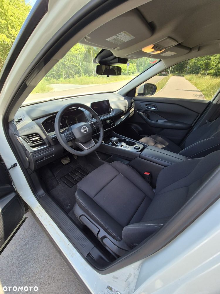 Nissan Rogue - 16