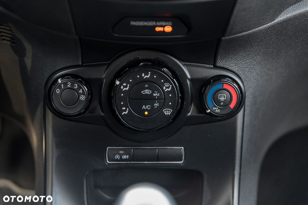 Ford Fiesta 1.0 EcoBoost ST-Line - 28