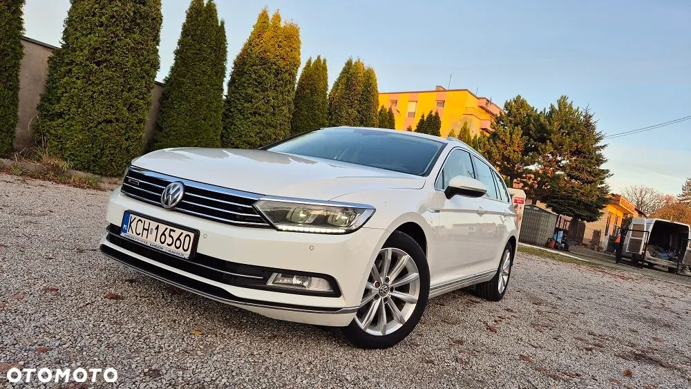 Volkswagen Passat - 4