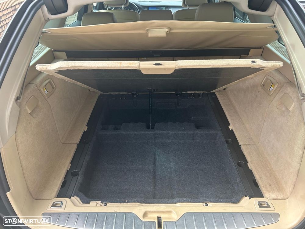 BMW 520 d Exclusive Auto 129g - 24