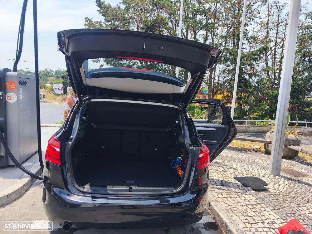 BMW 225xe Active Tourer - 9