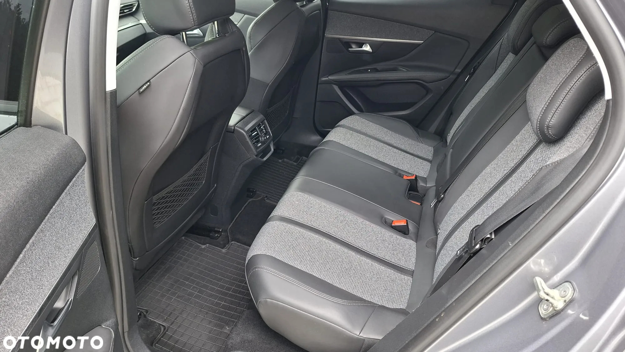 Peugeot 3008 THP 165 EAT6 Stop & Start Allure - 16