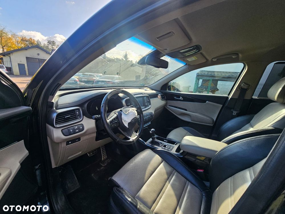 Kia Sorento - 28