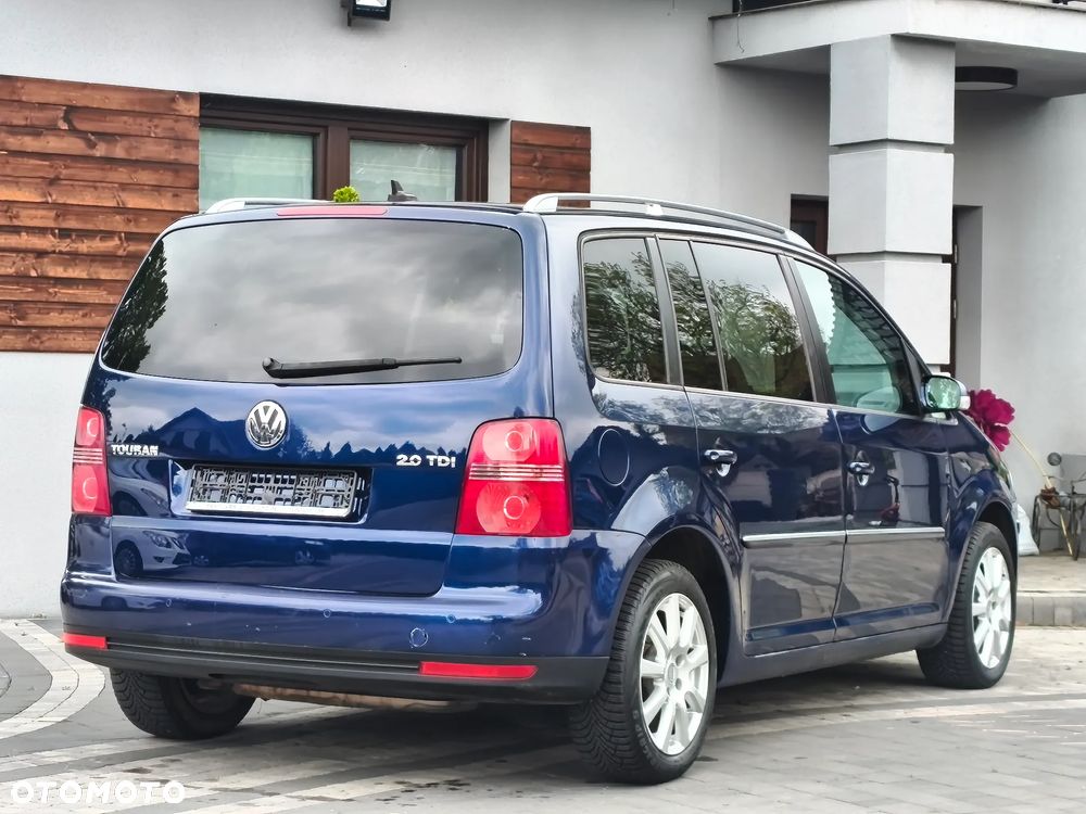 Volkswagen Touran 2.0 TDI DPF Highline - 19