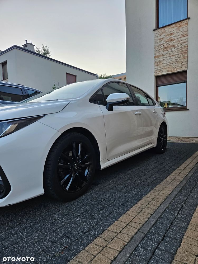 Toyota Corolla - 3