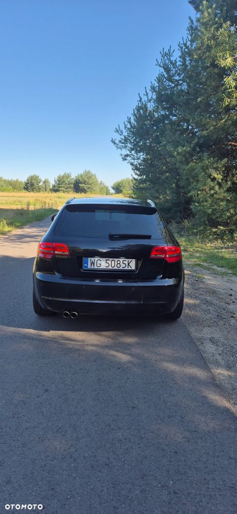Audi A3 Sportback 2.0 TDI DPF quattro Ambition - 4