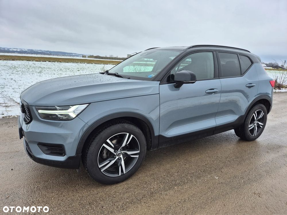 Volvo XC 40 T3 R-Design - 4