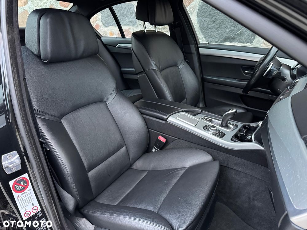 BMW Seria 5 535d xDrive Sport-Aut - 11