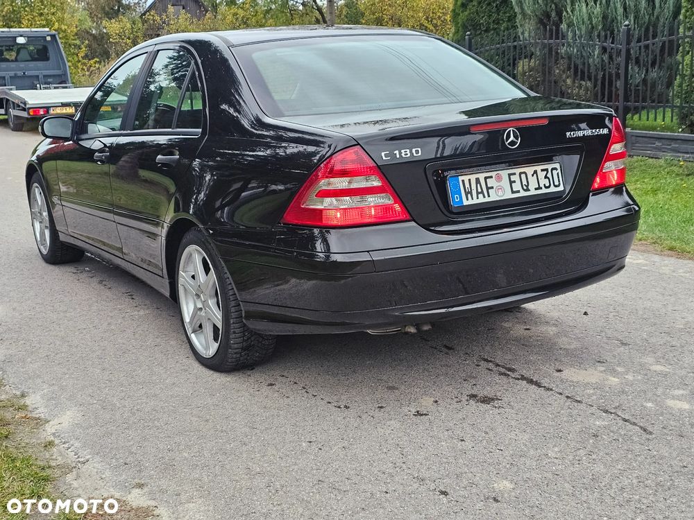 Mercedes-Benz Klasa C 180 Kompressor Classic Sport Edition - 2