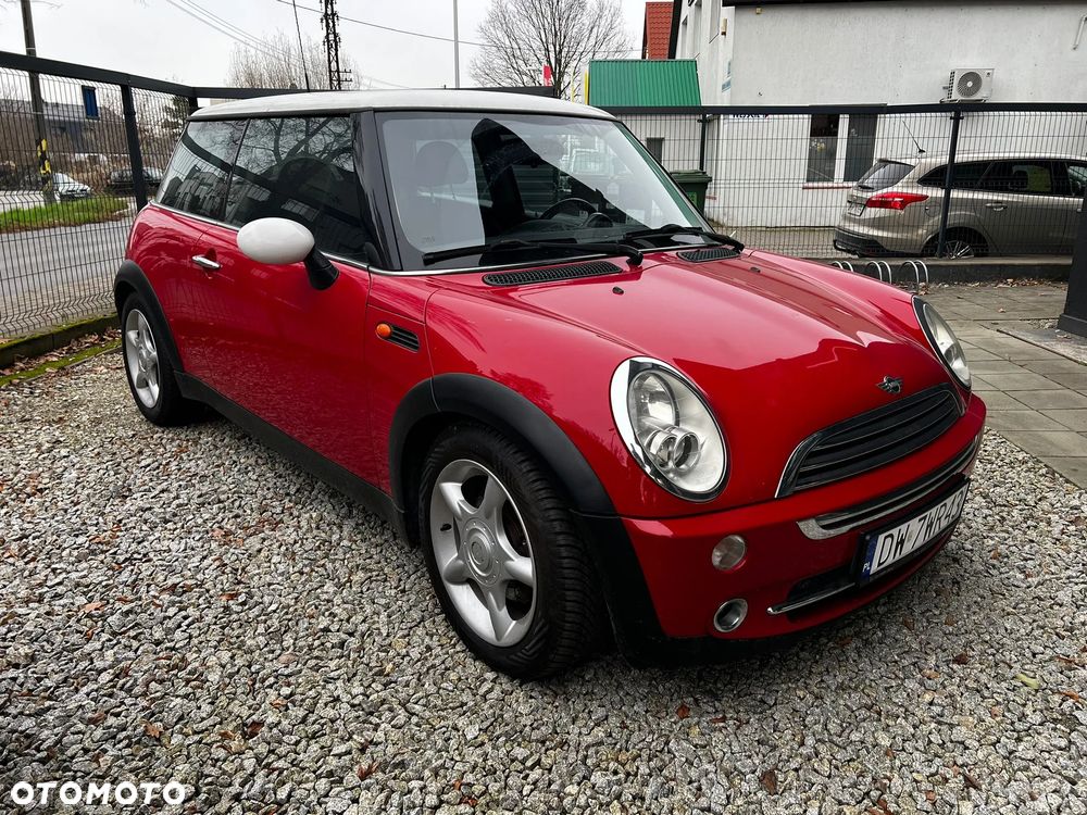 MINI Cooper Standard - 2