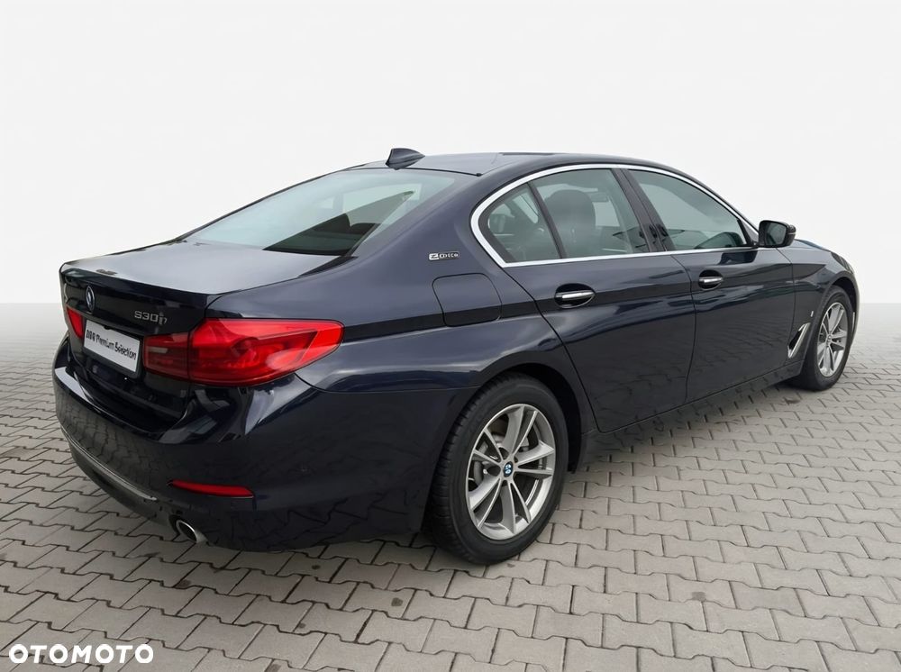 BMW Seria 5 530e iPerformance GPF Luxury Line - 2