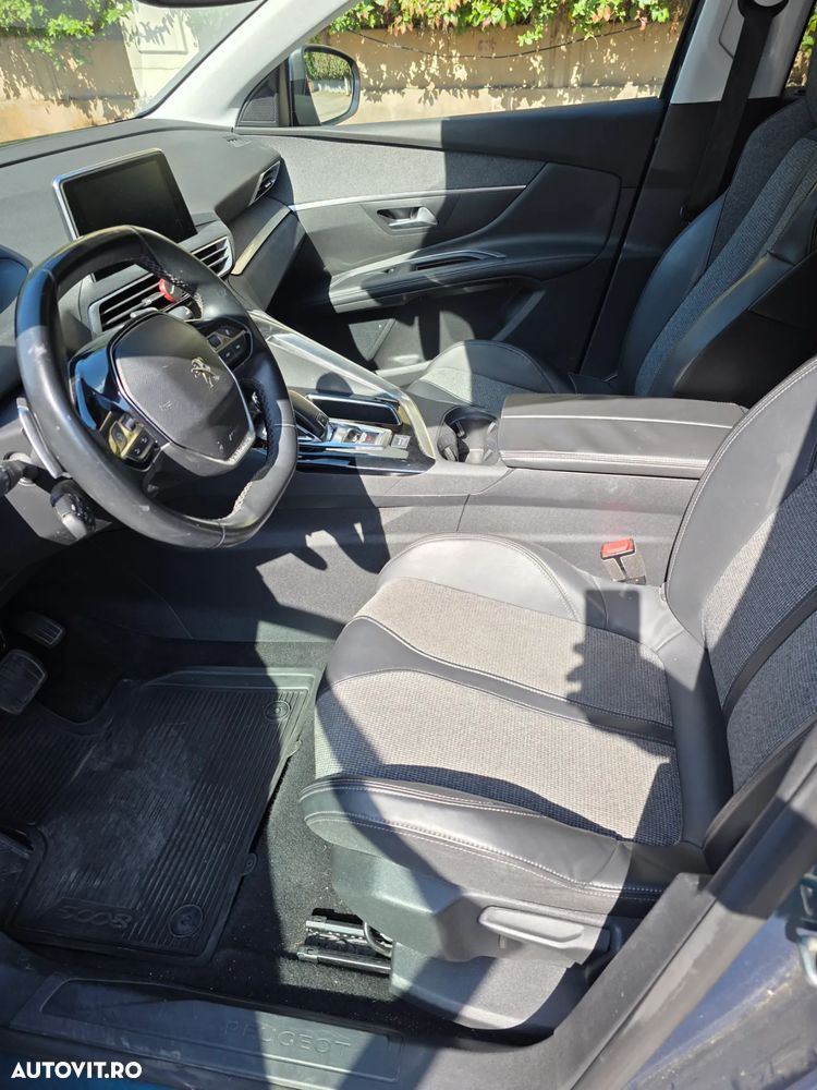Peugeot 5008 - 9
